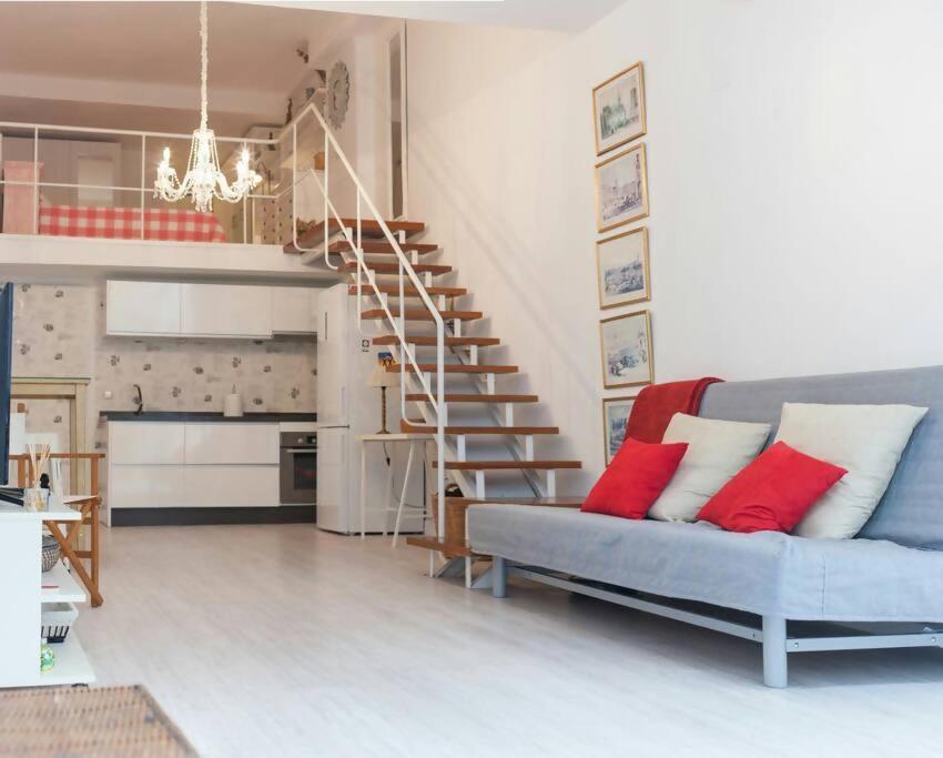 Duplex Center Parking Netflix Amazon Video Sevilha Exterior foto